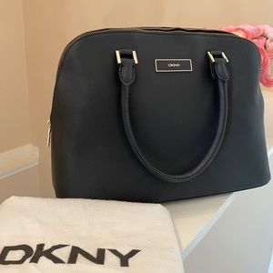 Black DKNY purse